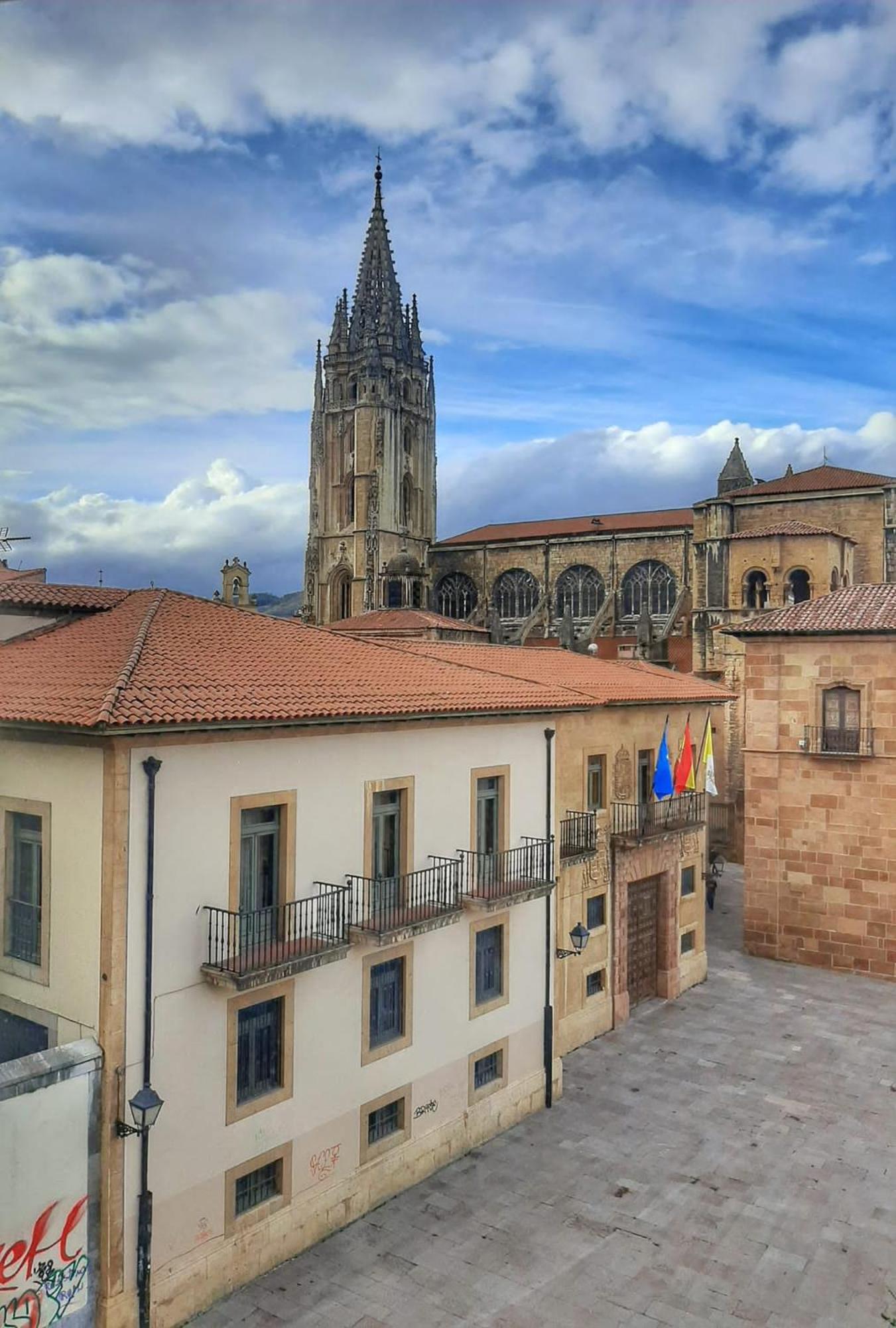 Apartamento Salsipuedes-La Catedral Oviedo Exteriér fotografie